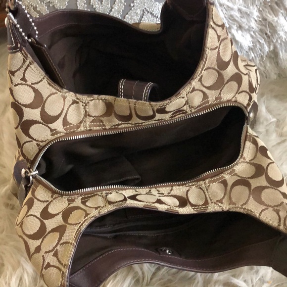 🌿Coach Purse🌿 - Picture 5 of 5